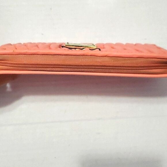 Jessica Simpson Peach Ruched Wallet - Picture 3 of 7